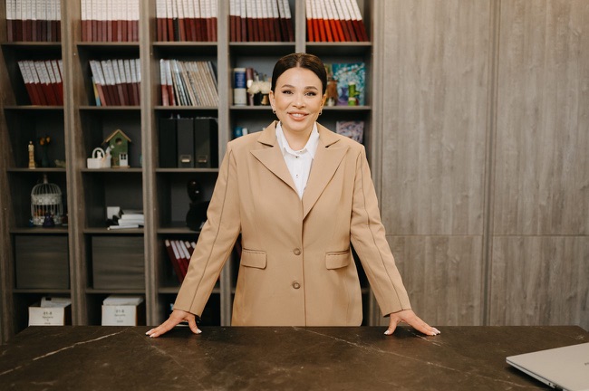 Notar Cristina Nicolaescu în biroul din sectorul Centru, Chișinău
